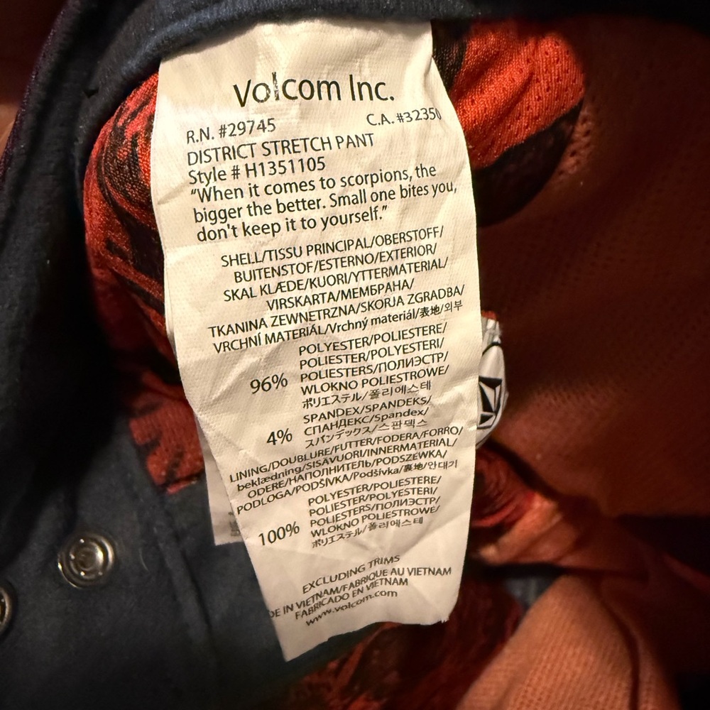 Volcom Snowboarding Pants - Picture 6 of 6